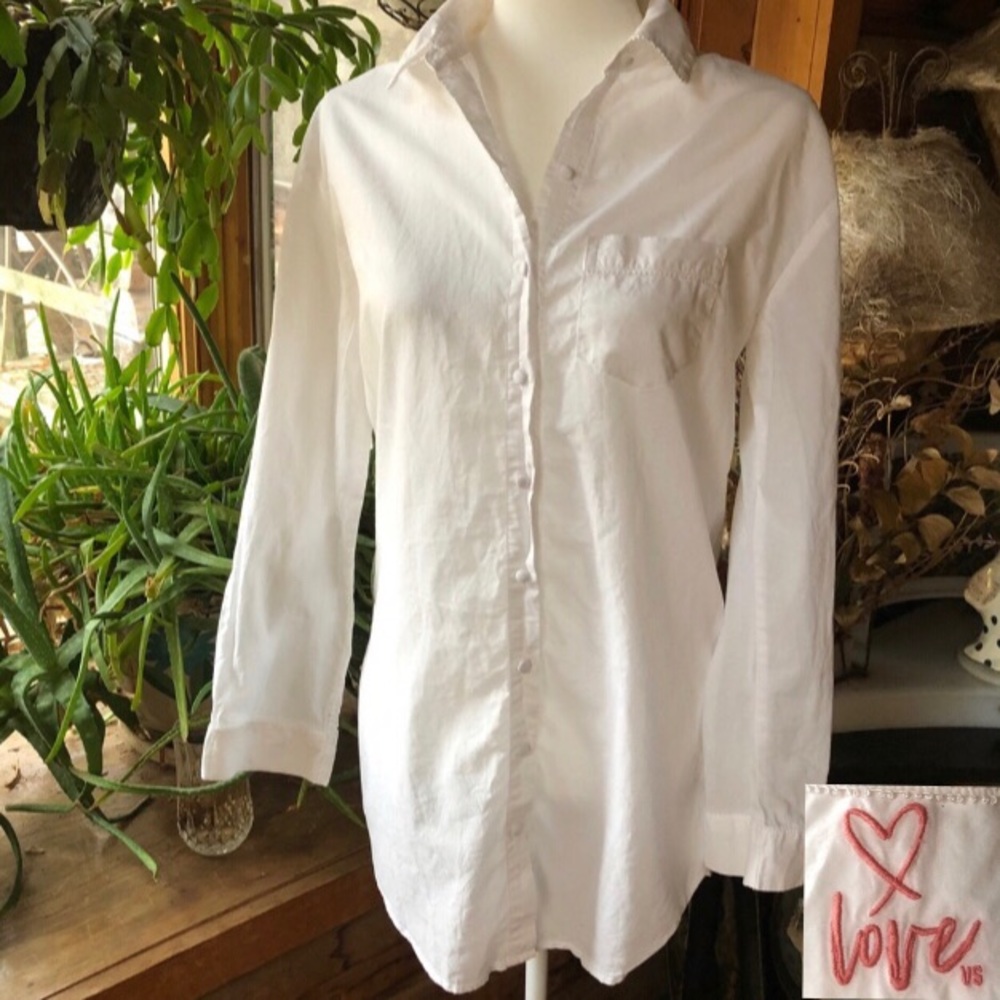 🍂 Victoria’s Secret Button Down Linen Night Shirt